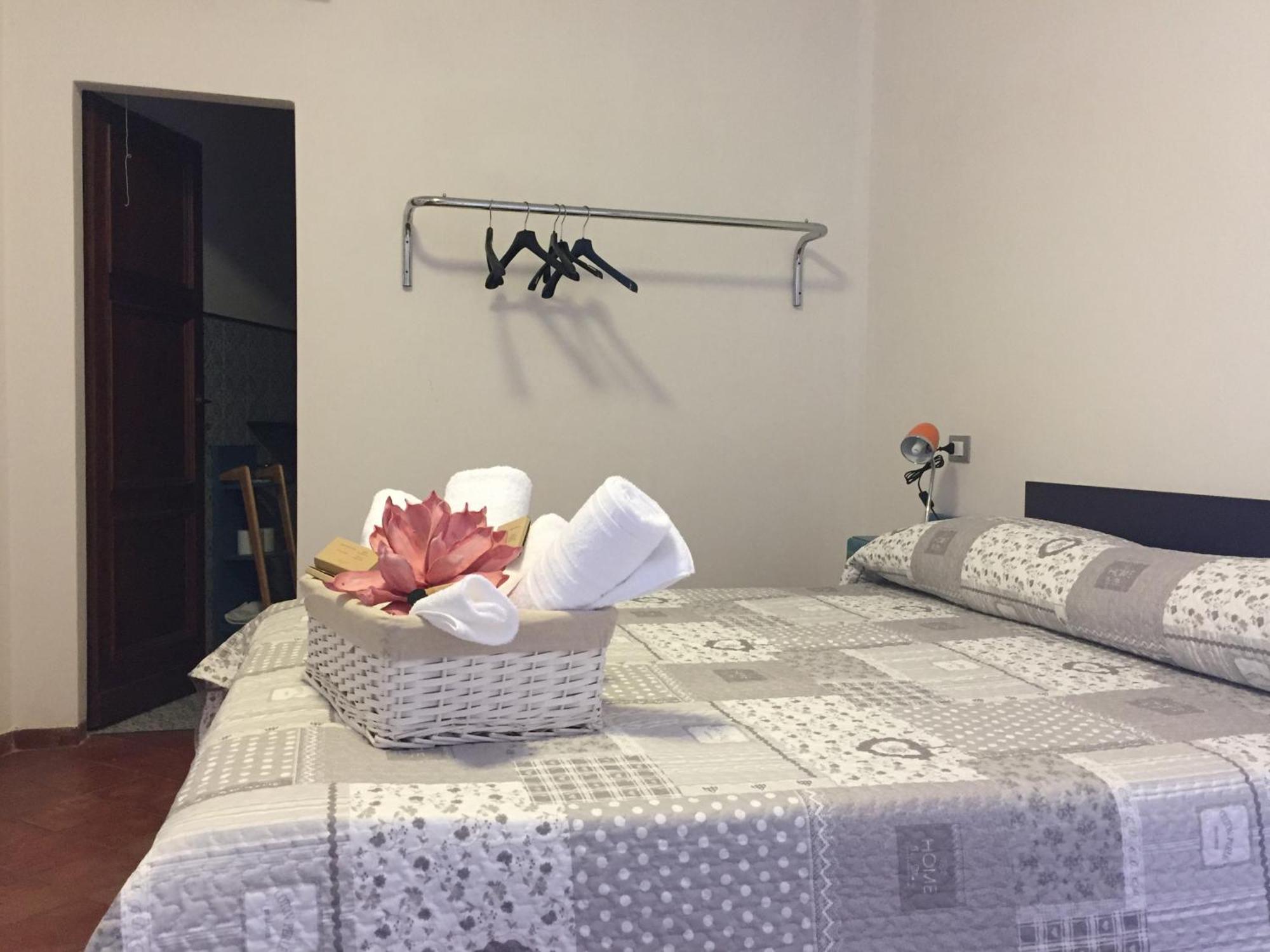 Al Castello Affittacamere Pietra Ligure Room photo