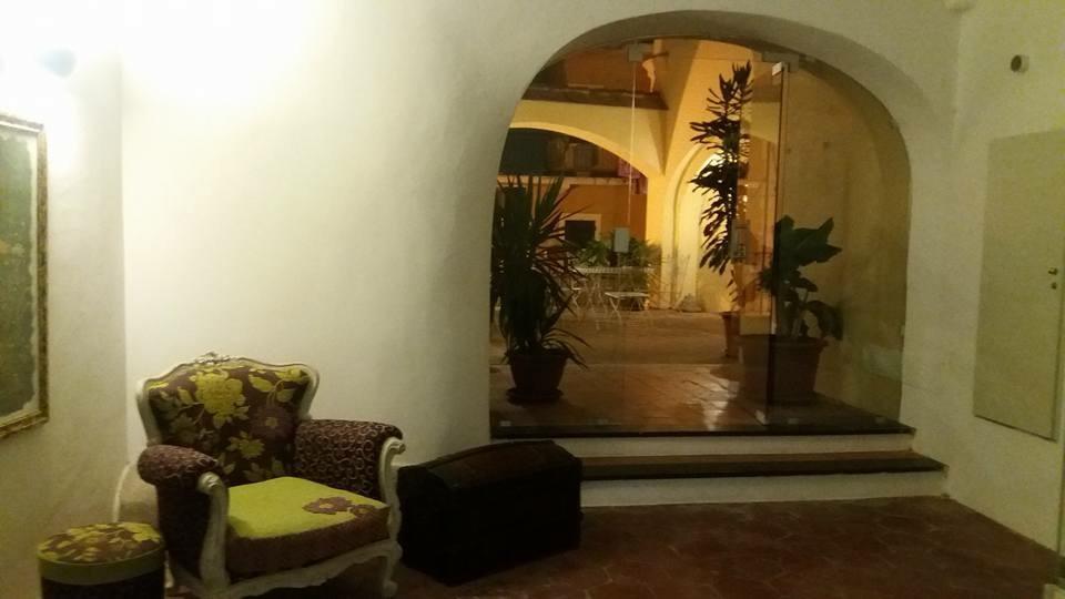 Al Castello Affittacamere Pietra Ligure Exterior photo